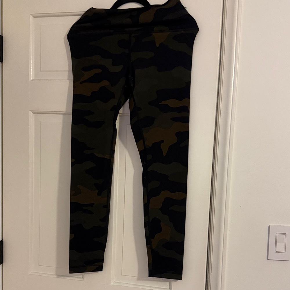 PINK Victoria's Secret Camouflage Leggings - Black, Green, Brown